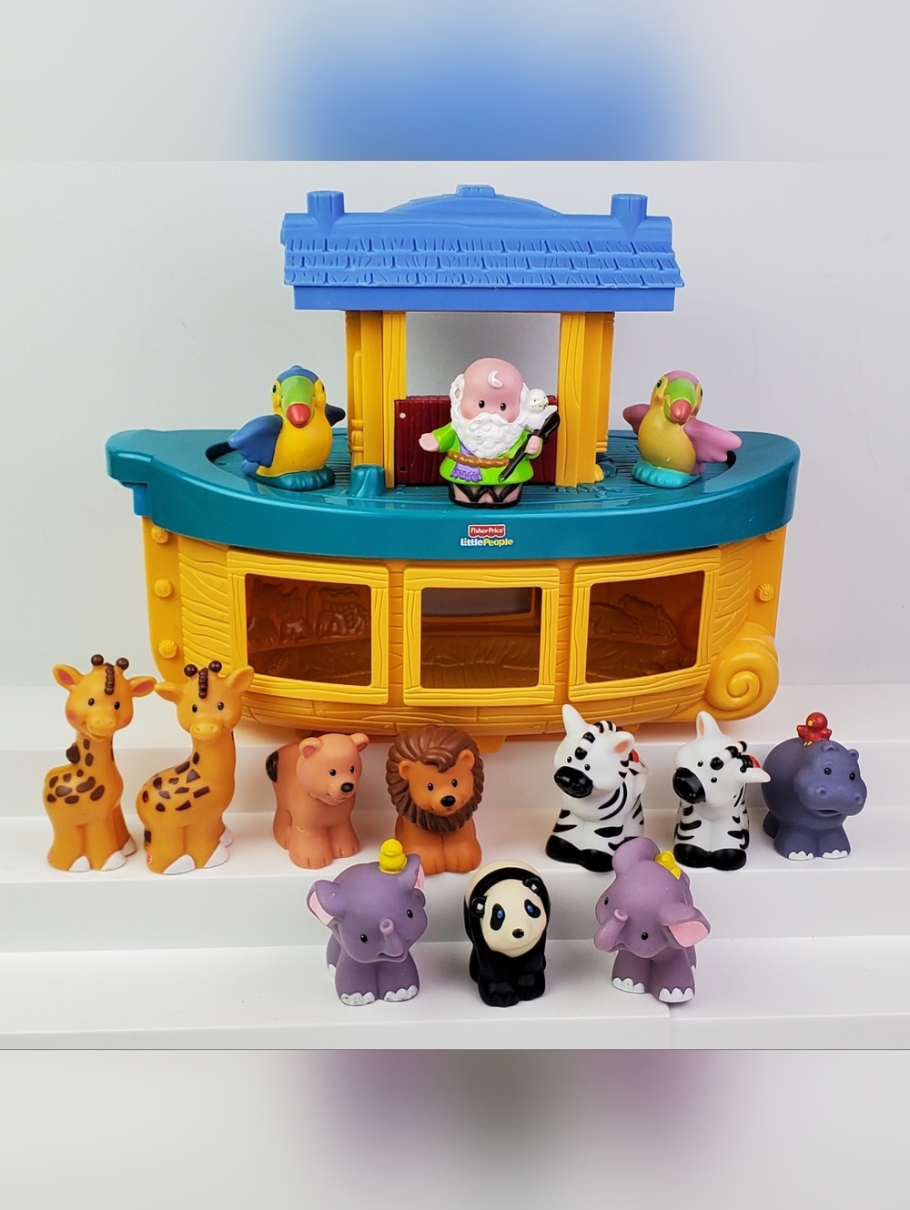 Fisher Price VTG 2005 Little People Noahs Ark and Lot of 12 Figures READ - GUC